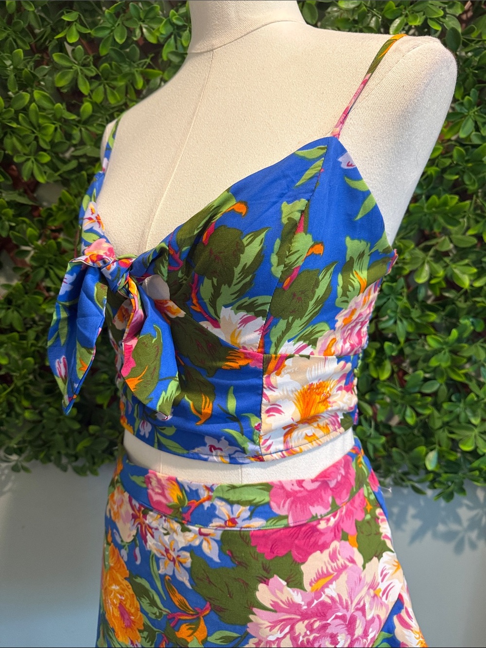 NWT- Floral Tie-Front Crop Top & Skort Set - Picture 6 of 13